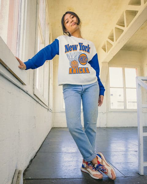 Nba Womens Apparel / New York Knicks Ladies BatWing Sleeved Jersey, nwt,  MEDIUM