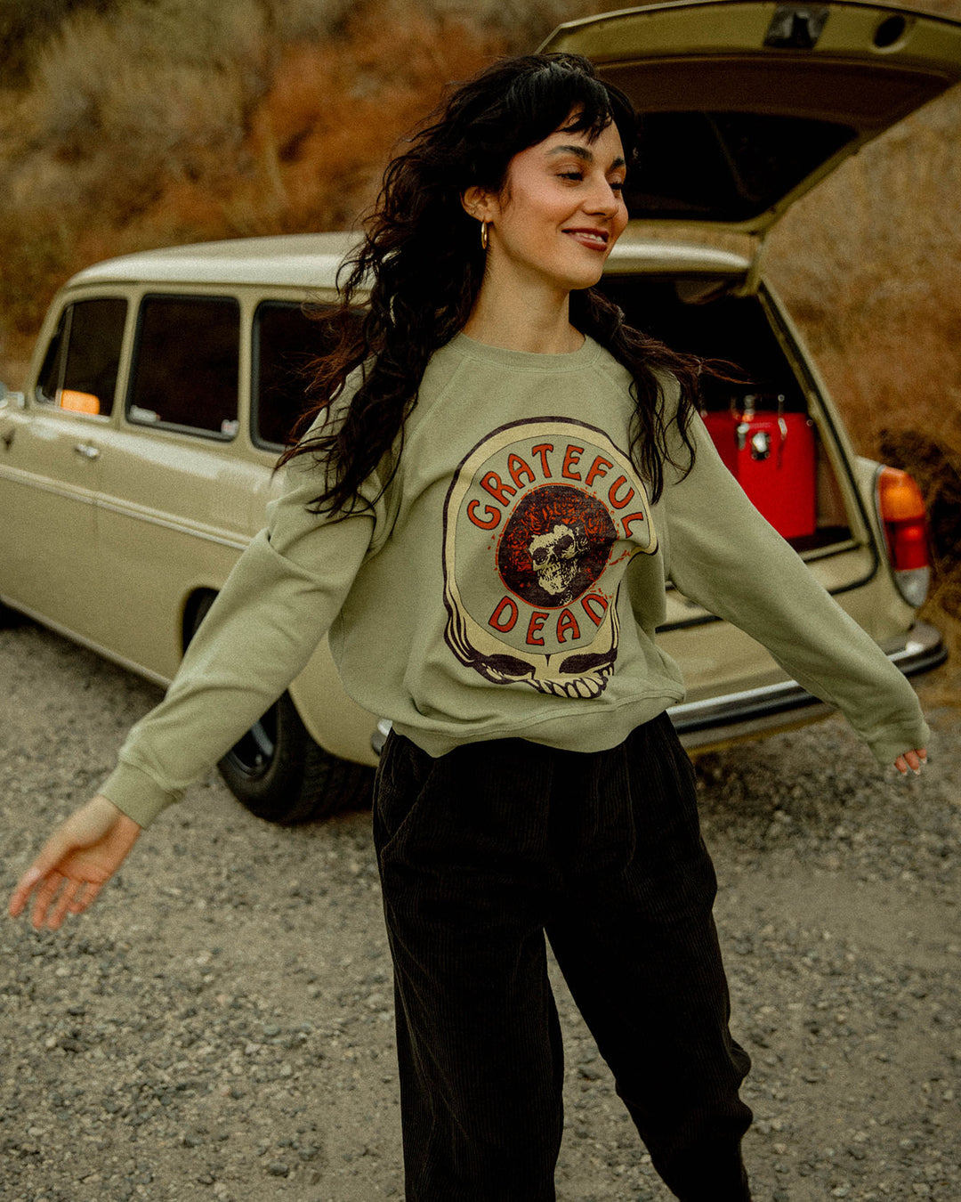 Women's Grateful Dead Skull Raglan Crew Fleece