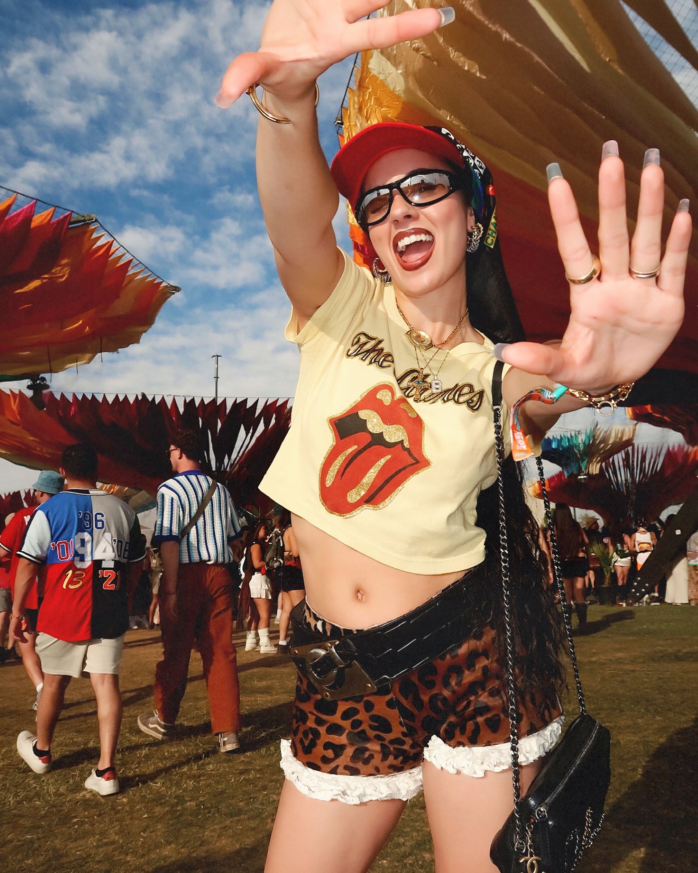 Women's The Rolling Stones Glitter Baby Tee – Junk Food Clothing