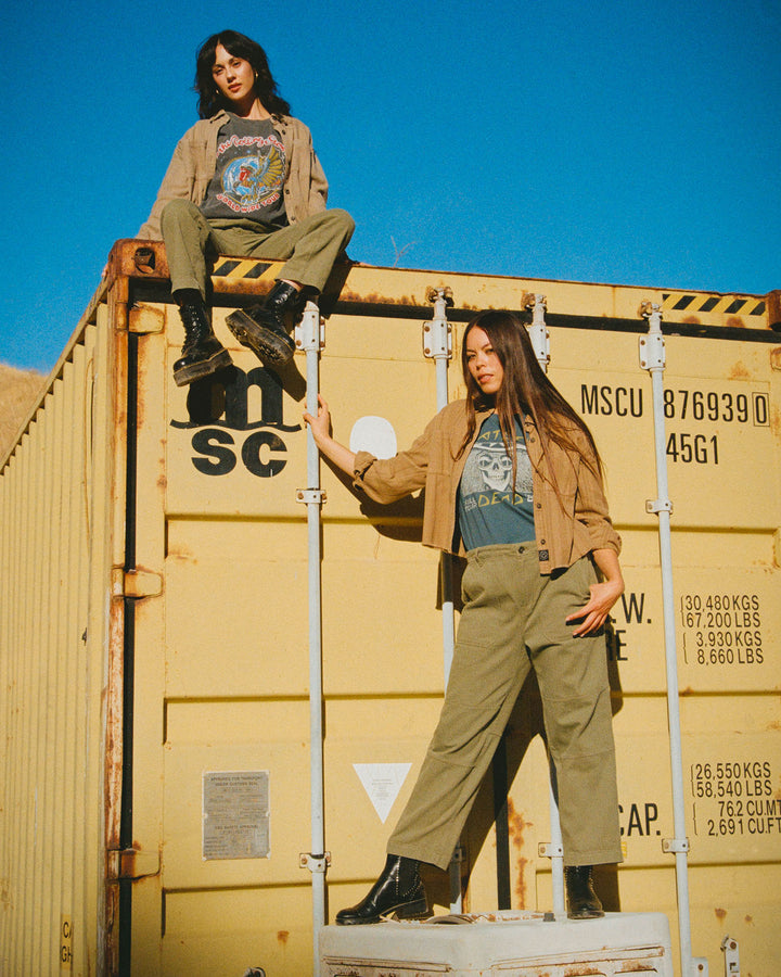 Women's Grateful Dead Oakland 1985 Vintage Tee