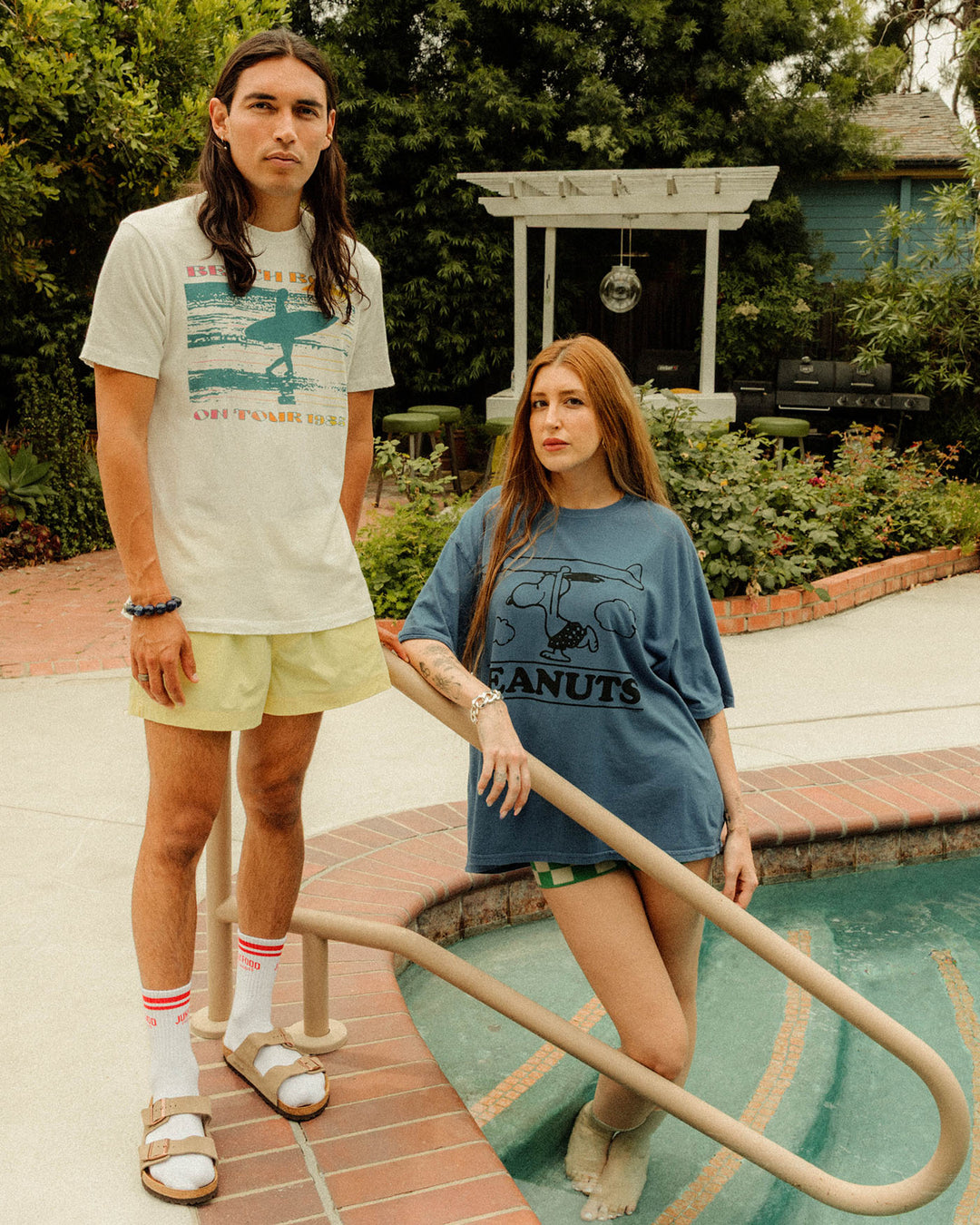 Peanuts Snoopy Surfboard Oversized Tee