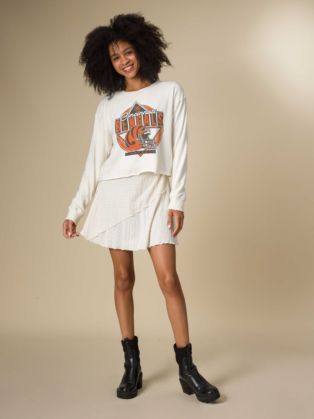 Women's Cincinnati Bengals Helmet Crop Fleece