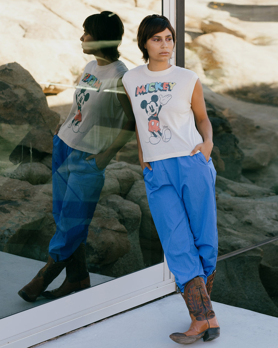 Women's Waving Mickey Vintage Tissue Tank