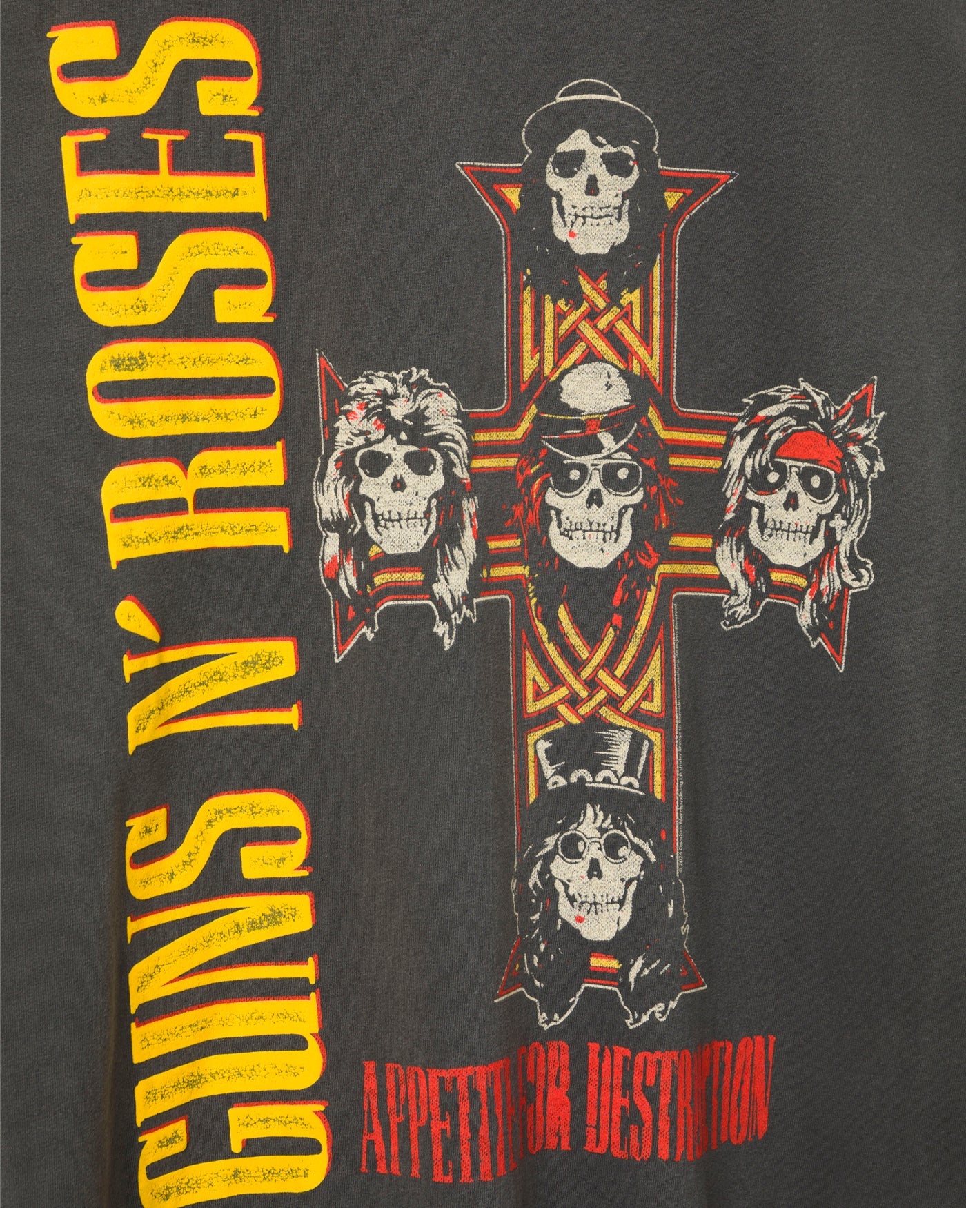 Guns N' Roses Vintage Cross Tシャツ L Amazon.com: Guns N' Roses Official Vintage Cross T-Shirt