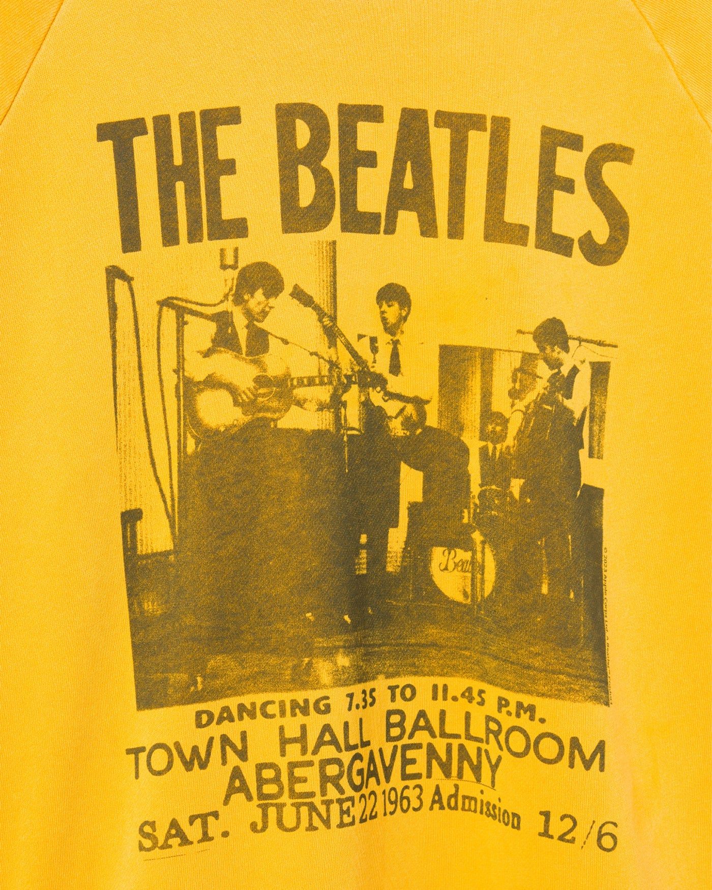 Women's The Beatles Vintage Raglan Pullover – Junk Food Clothing Women's The Beatles Vintage Raglan Pullover – Junk Food Clothing