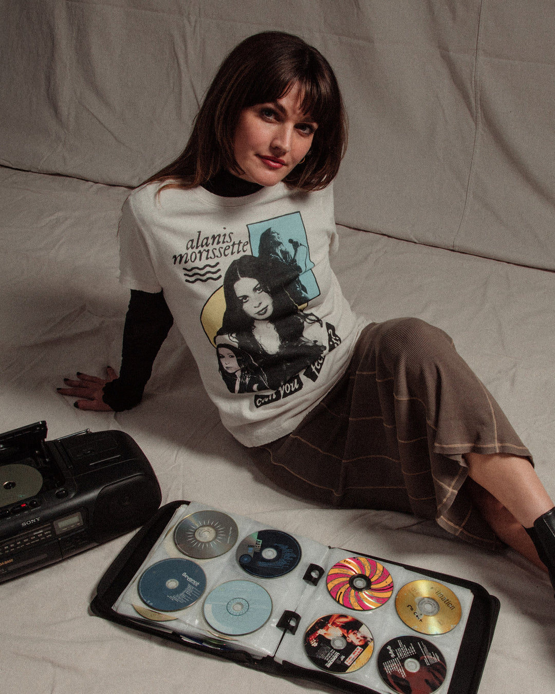 Women's Alanis Morissette Can You Feel It Vintage Tee