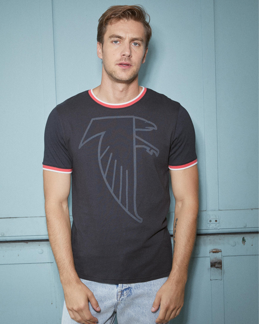 TRUE BLACK / LICORICE